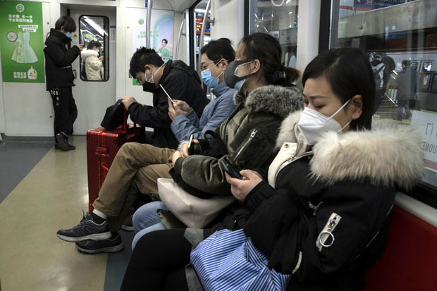 Заражени путници који су седели на ЧЕТИРИ И ПО МЕТАРА од оболелог: Овако се корона вирус шири кроз аутобус